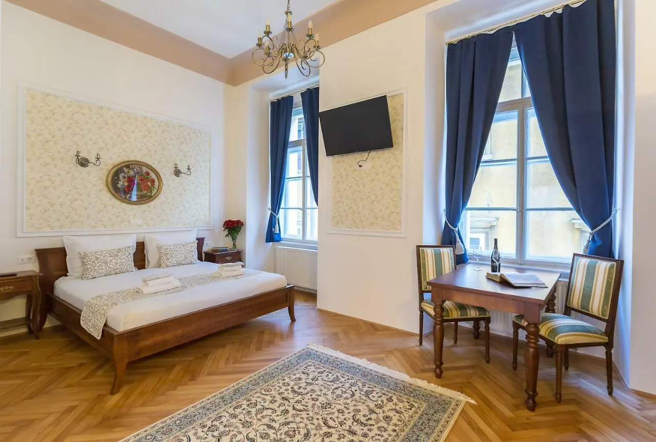 Barbo Palace Apartments And Rooms Ljubljana