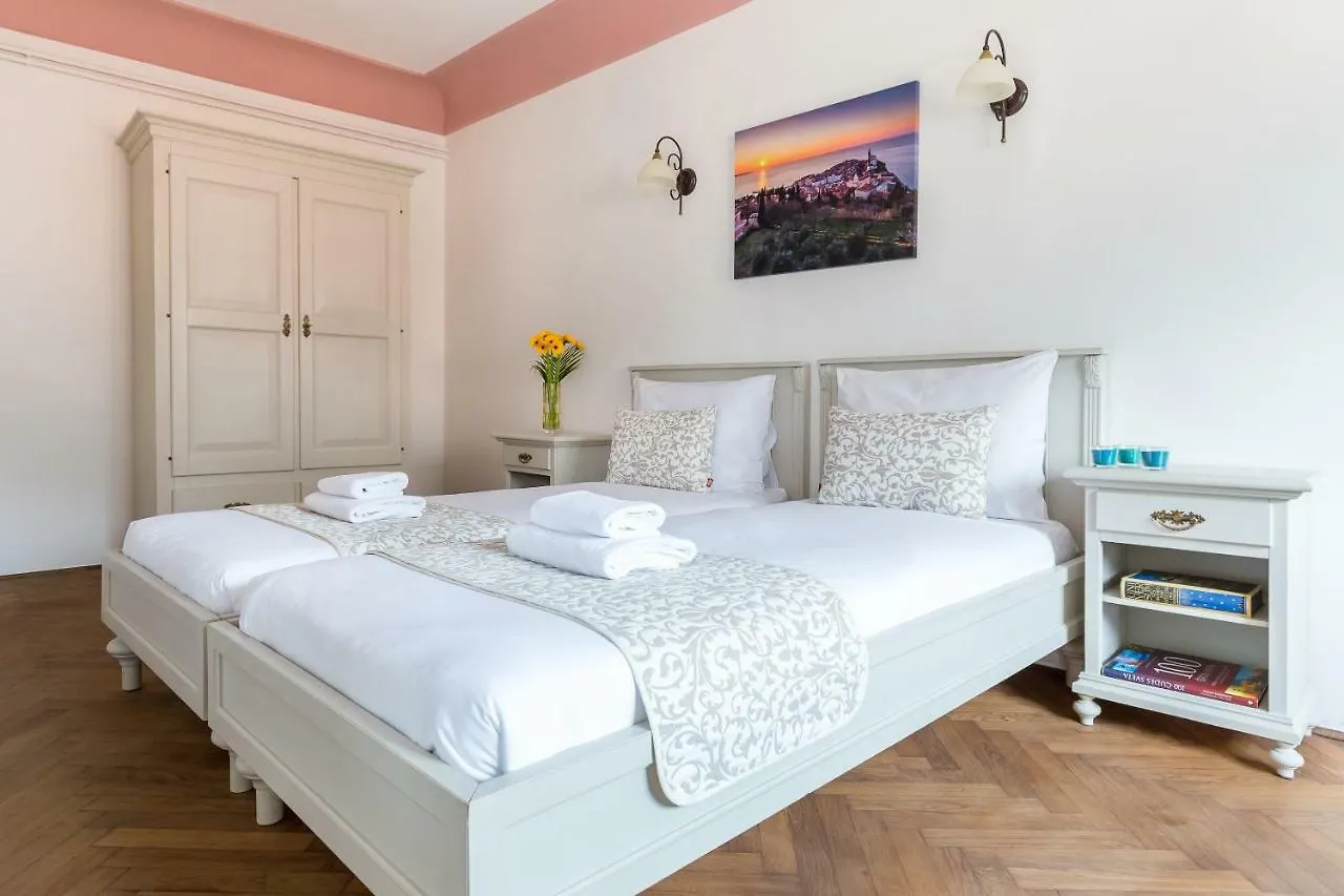 Barbo Palace Apartments And Rooms Ljubljana