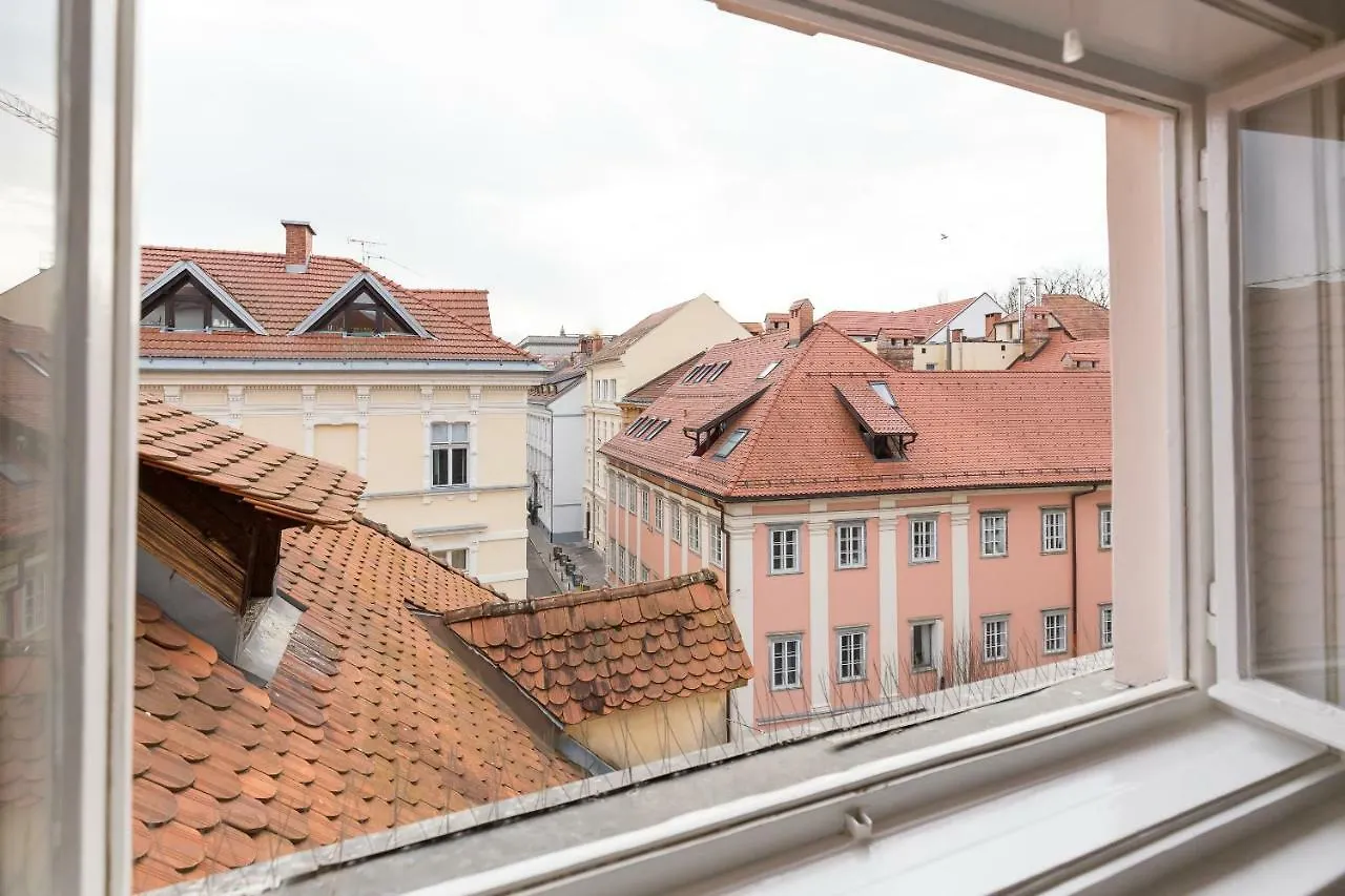 Barbo Palace Apartments And Rooms Ljubljana