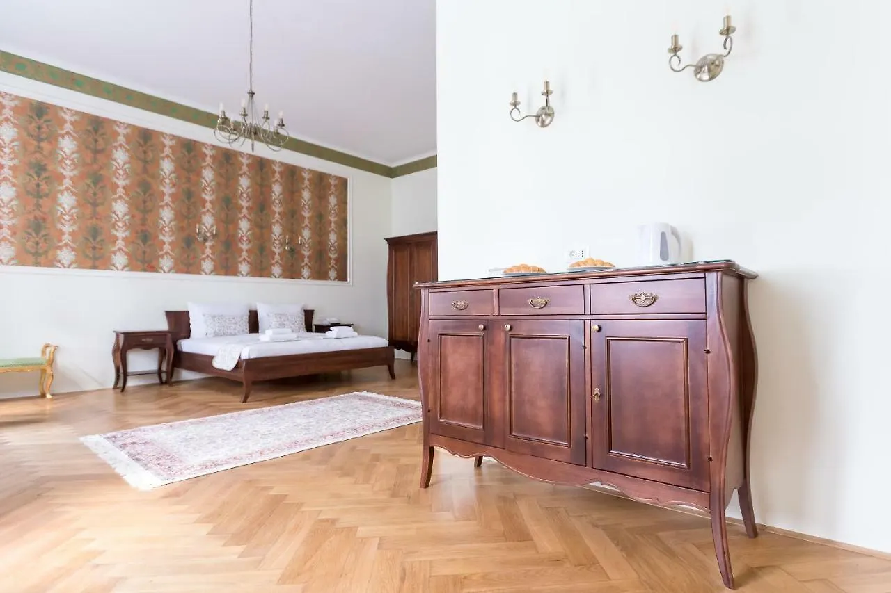Barbo Palace Apartments And Rooms Ljubljana
